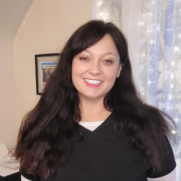 Meet your Posher, Sherry - Picture 1 of 2